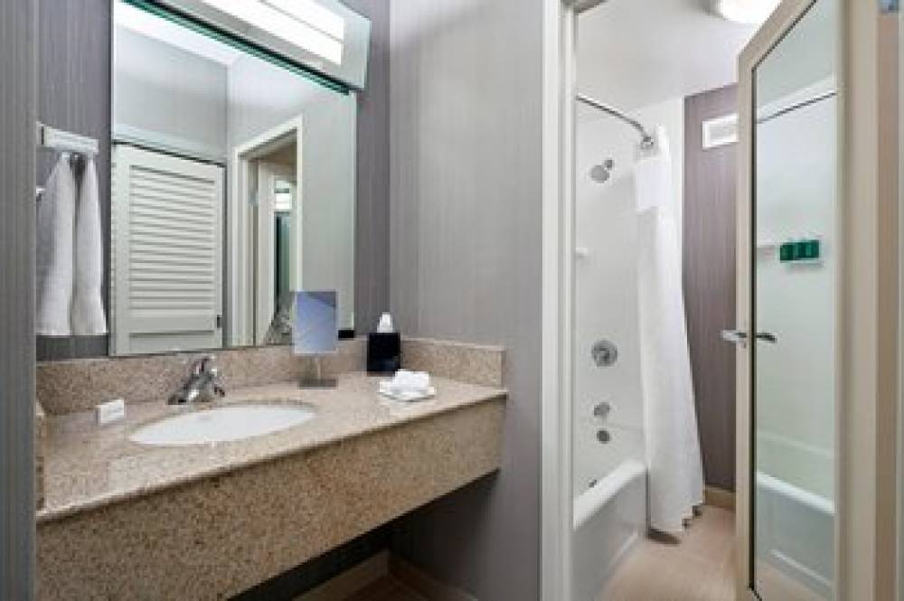 Courtyard By Marriott Baltimore BWI Airport 8
