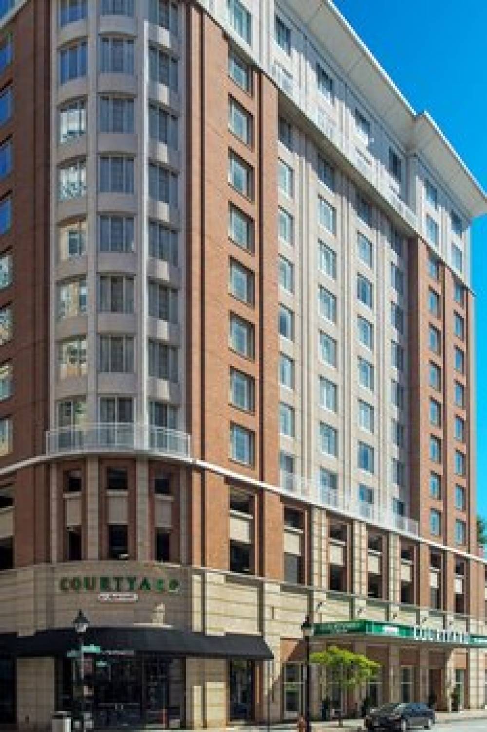 Courtyard By Marriott Baltimore Downtown Inner Harbor 3