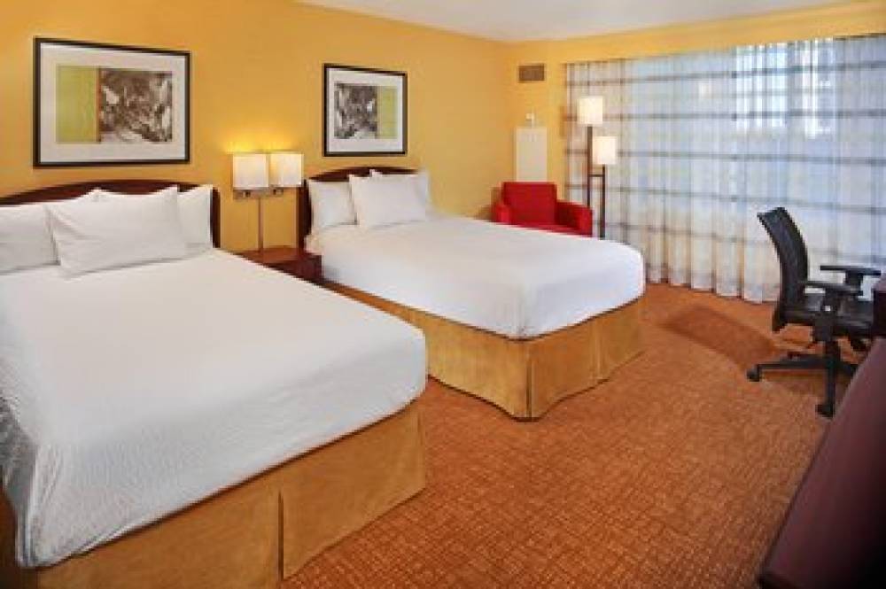 Courtyard By Marriott Baltimore Downtown Inner Harbor 7