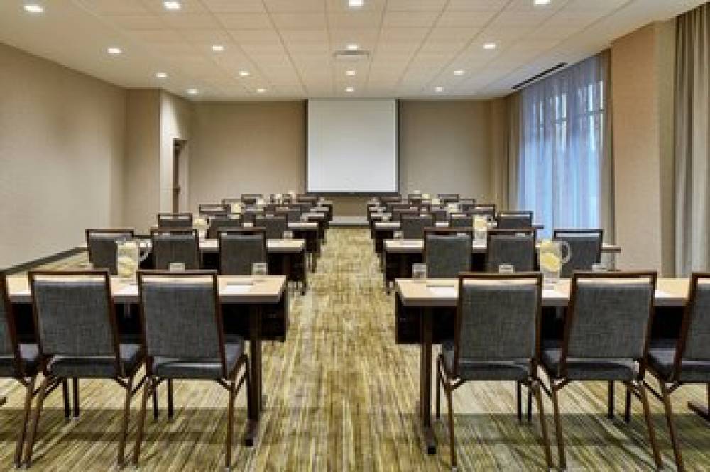 Courtyard By Marriott Baltimore Downtown McHenry Row 3