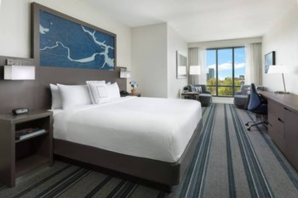 Courtyard By Marriott Boston Cambridge 10