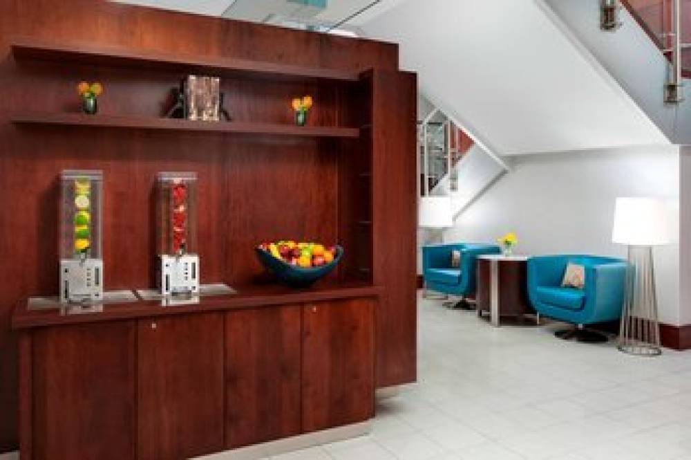 Courtyard By Marriott Boston Cambridge 5