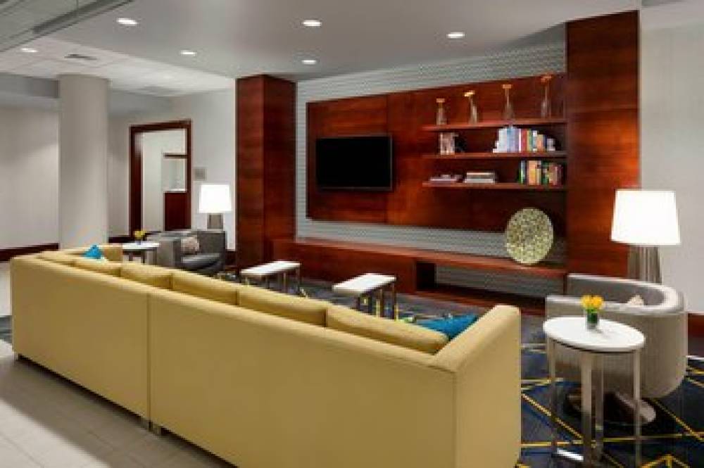 Courtyard By Marriott Boston Cambridge 4