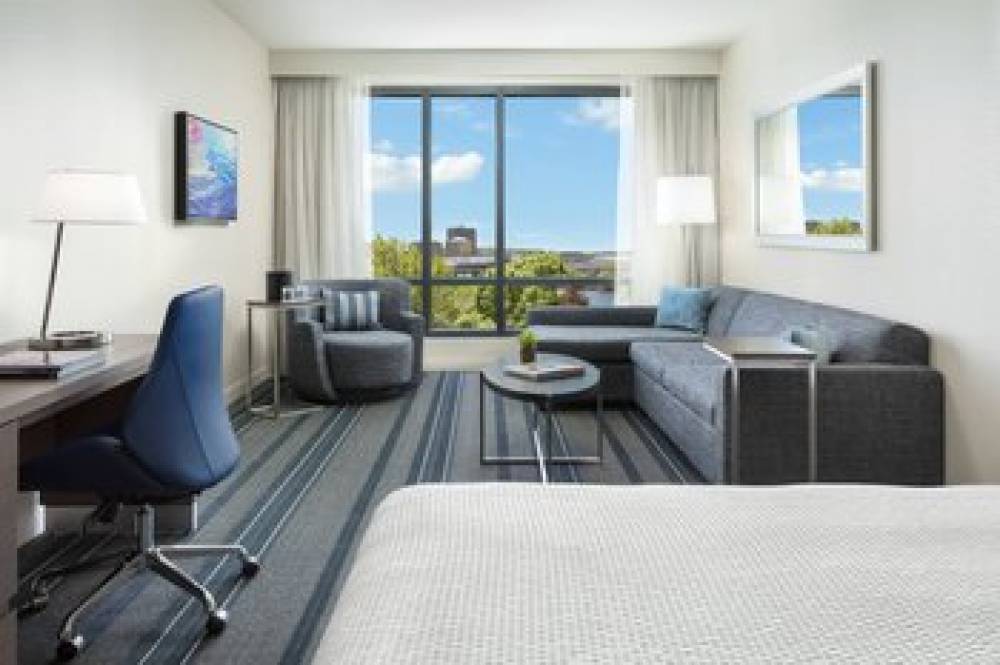 Courtyard By Marriott Boston Cambridge 8