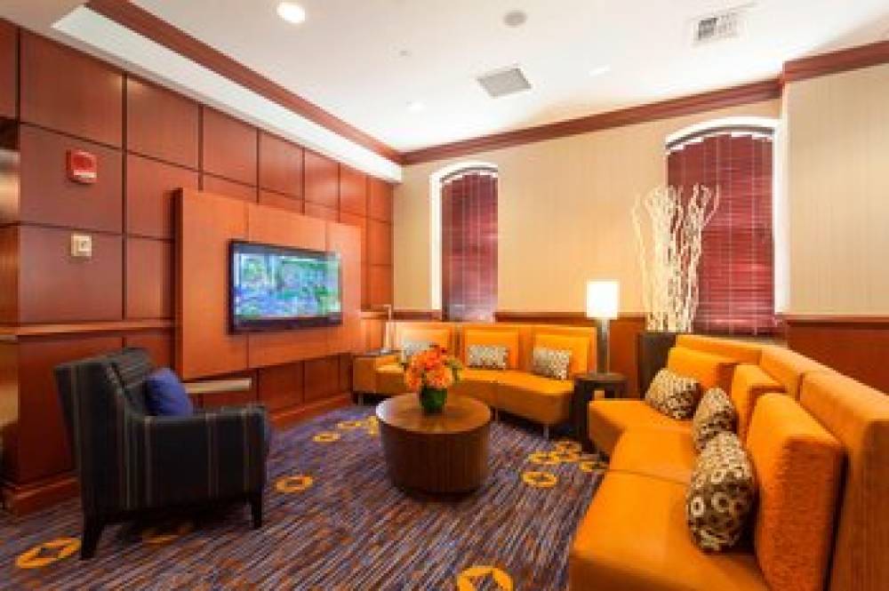 Courtyard By Marriott Boston Copley Square 6