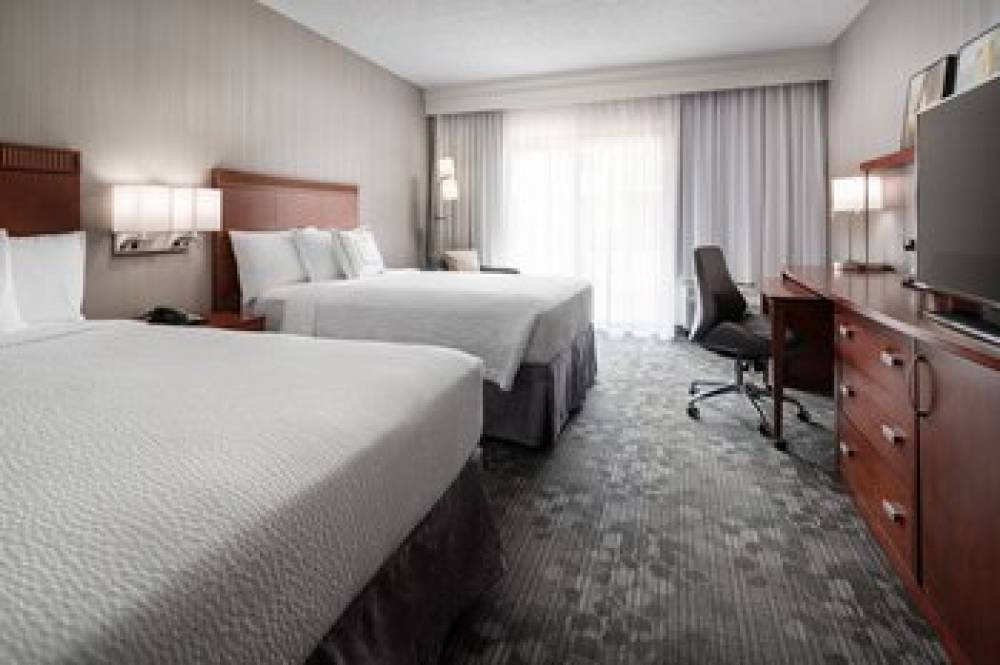 Courtyard By Marriott Boulder 9