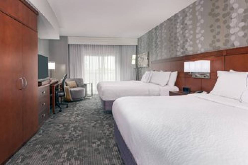Courtyard By Marriott Buffalo Airport 10