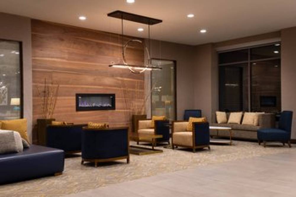 Courtyard By Marriott Charlotte Northlake 5