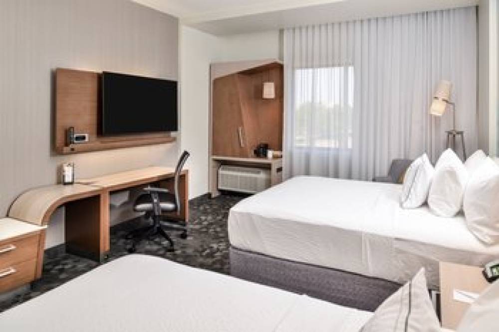 Courtyard By Marriott Charlotte Northlake 9