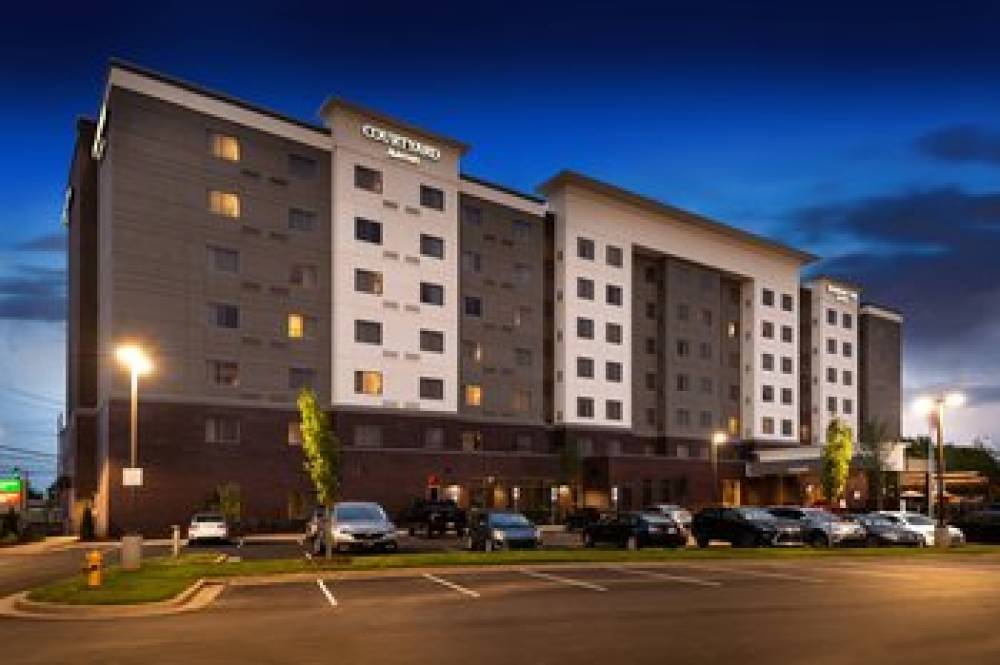 Courtyard By Marriott Charlotte Northlake 2