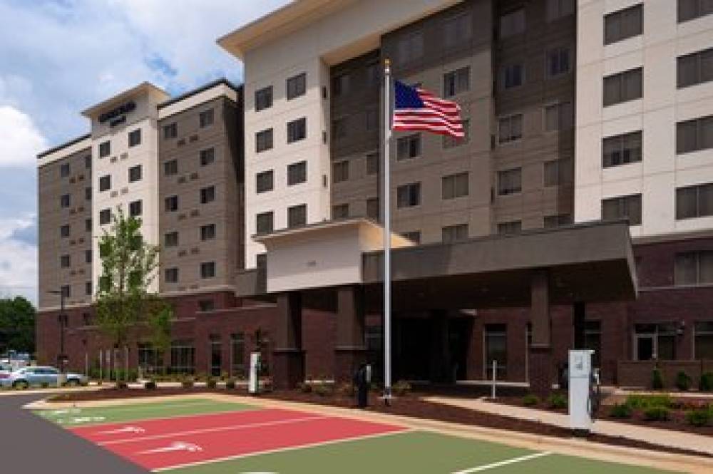 Courtyard By Marriott Charlotte Northlake 1