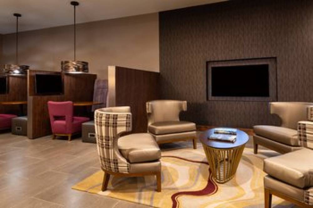 Courtyard By Marriott Charlotte Northlake 6