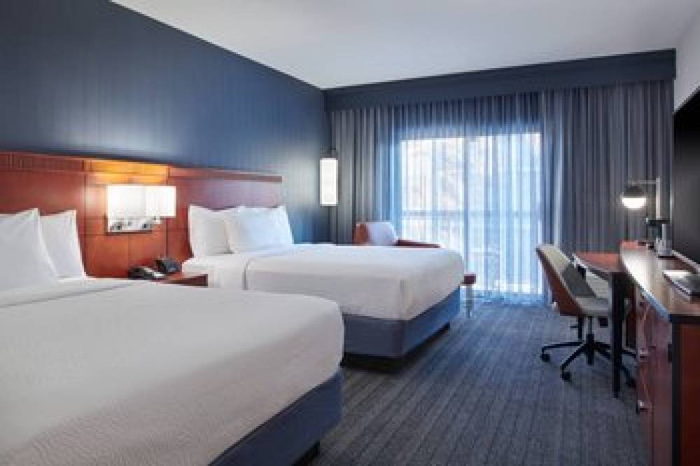 Courtyard By Marriott Chicago Lincolnshire 8