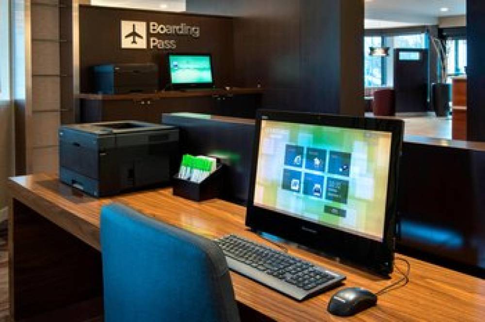 Courtyard By Marriott Chicago Naperville 8