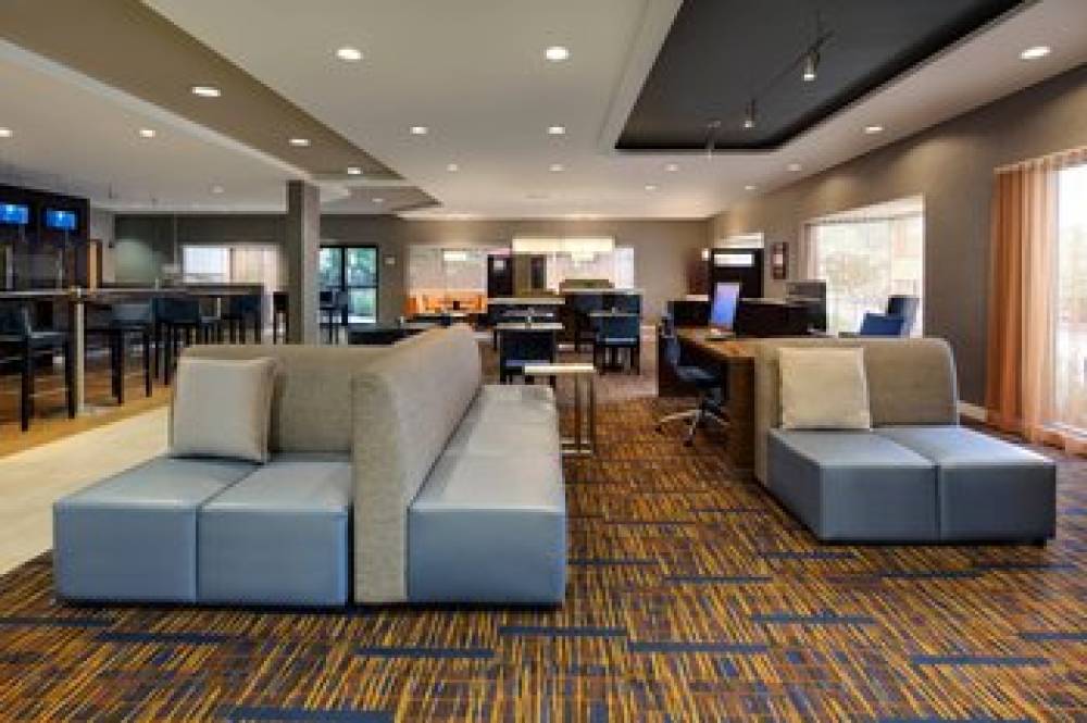 Courtyard By Marriott Cleveland Beachwood 6