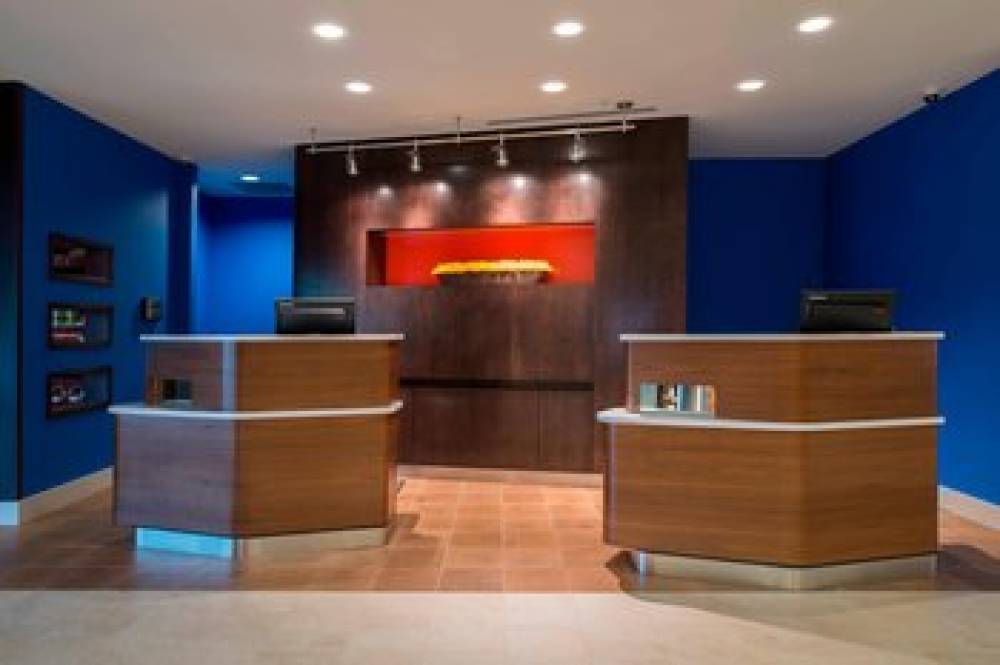Courtyard By Marriott Columbus