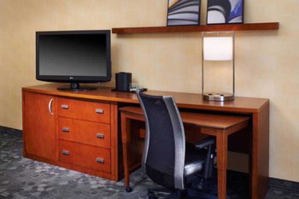 Courtyard By Marriott Columbus Dublin 6