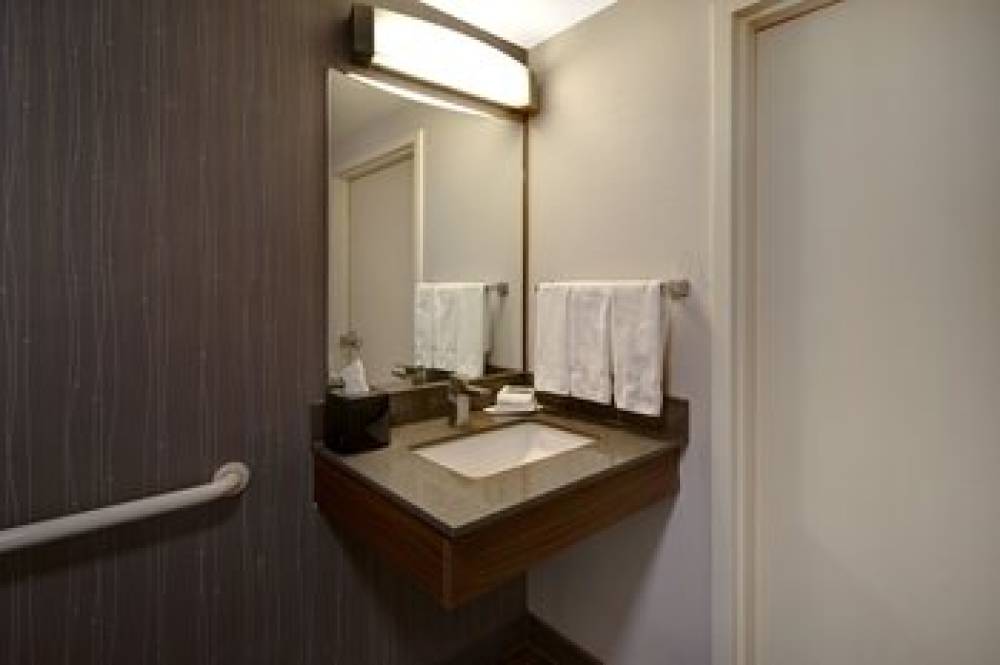 Courtyard By Marriott Columbus Dublin 9