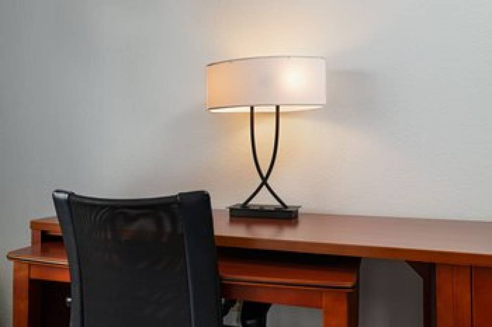 Courtyard By Marriott Dallas Arlington Entertainment District 5