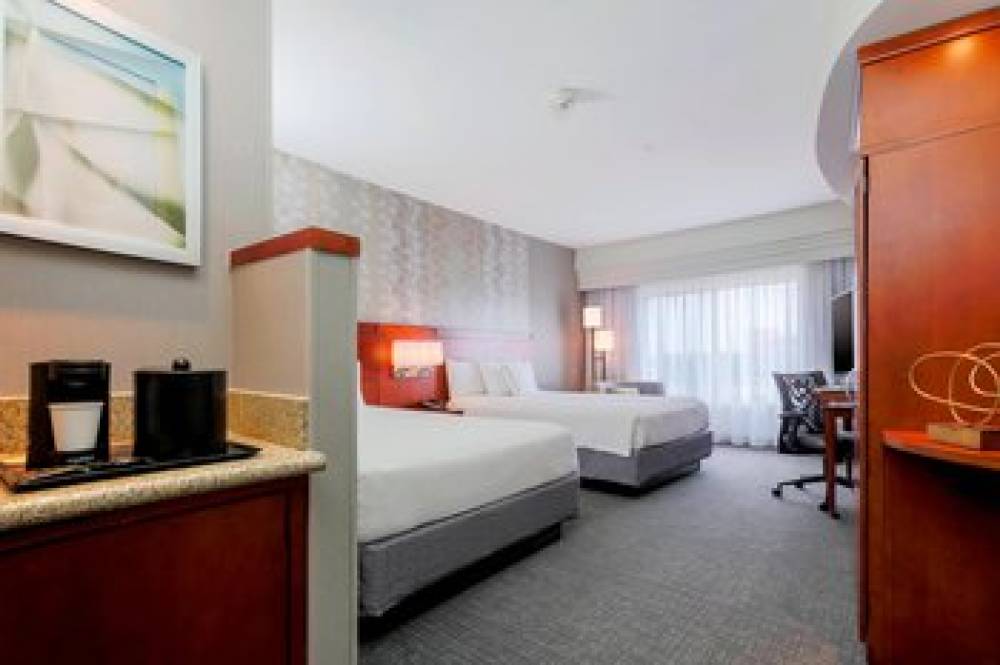 Courtyard By Marriott Dallas Arlington South 9