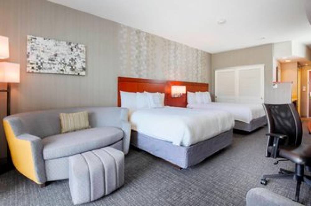 Courtyard By Marriott Dallas Arlington South 7