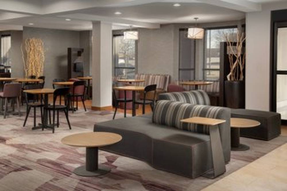 Courtyard By Marriott Dayton Beavercreek 7