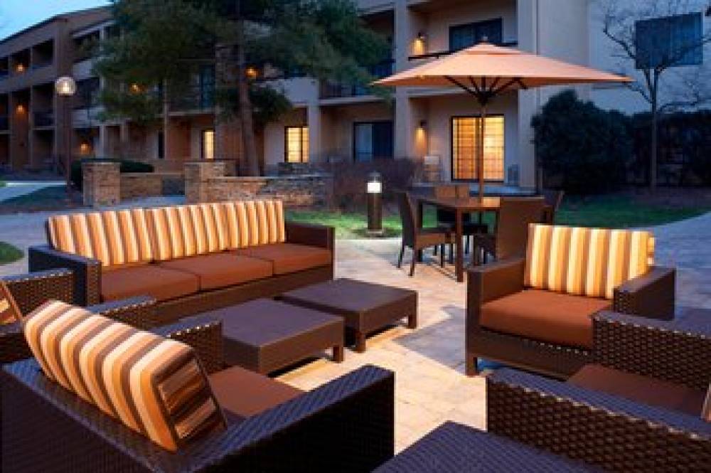 Courtyard By Marriott Dayton South