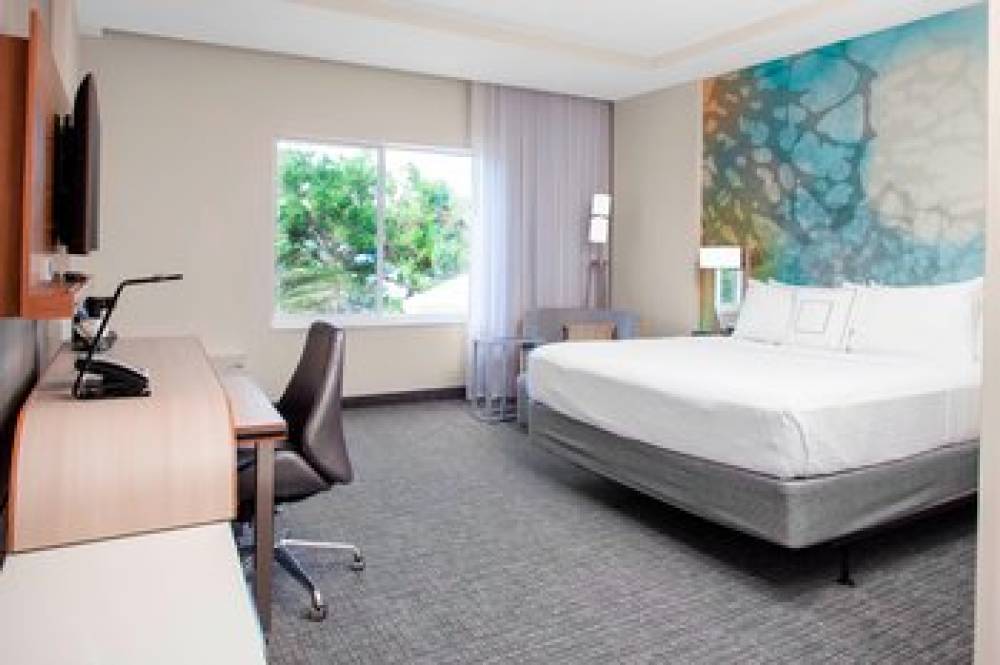 Courtyard By Marriott DeLand Historic District 8