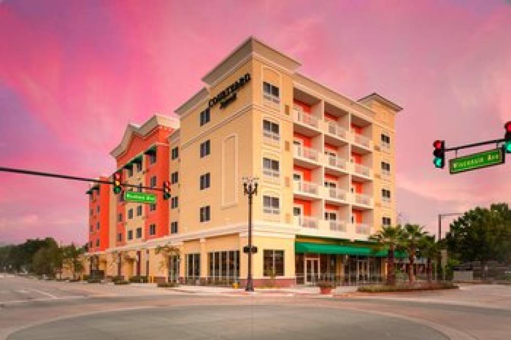 Courtyard By Marriott DeLand Historic District 2