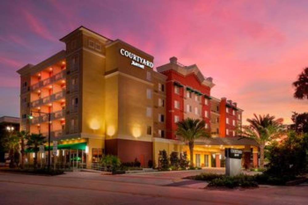 Courtyard By Marriott DeLand Historic District 3