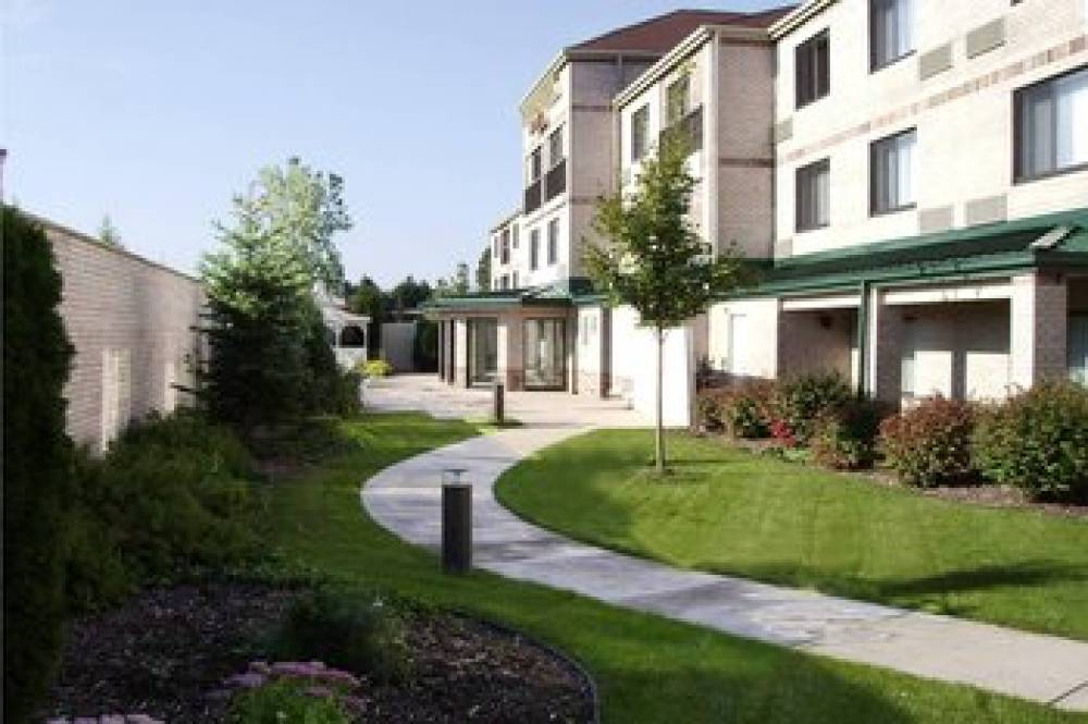 Courtyard By Marriott Detroit Brighton