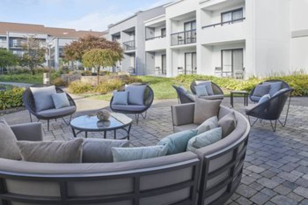 Courtyard By Marriott Detroit Troy 1