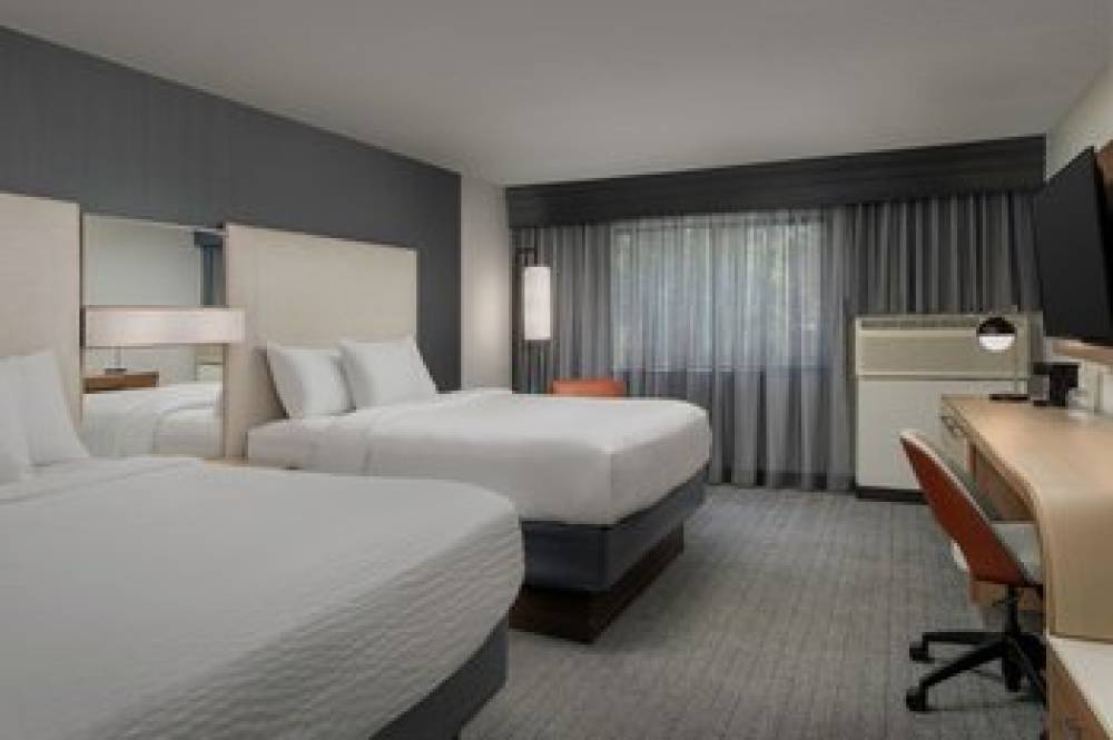 Courtyard By Marriott Dothan 10