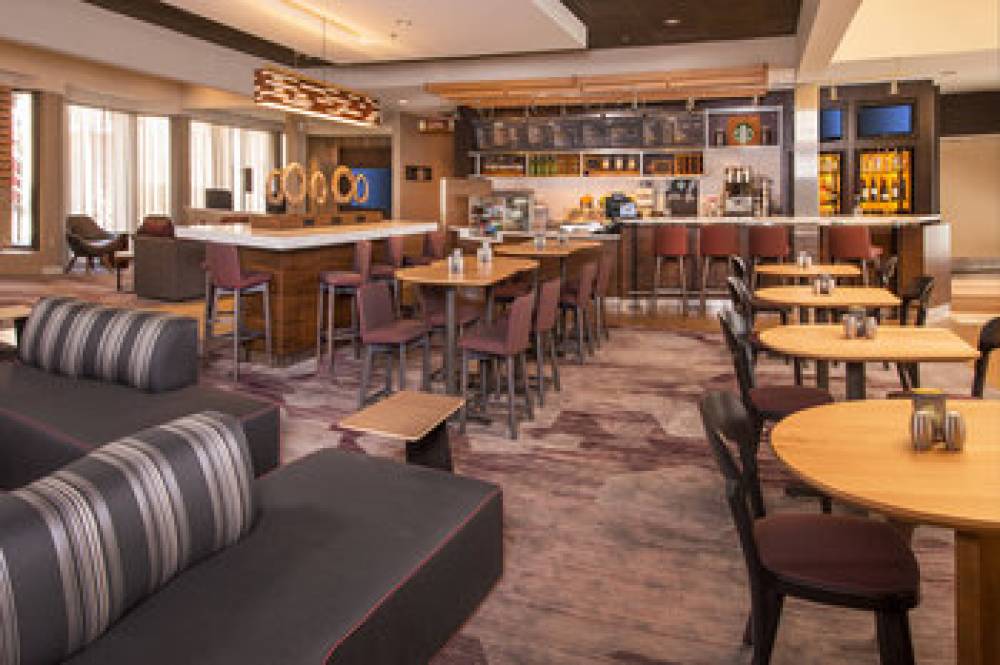 Courtyard By Marriott Dulles Airport Chantilly 1