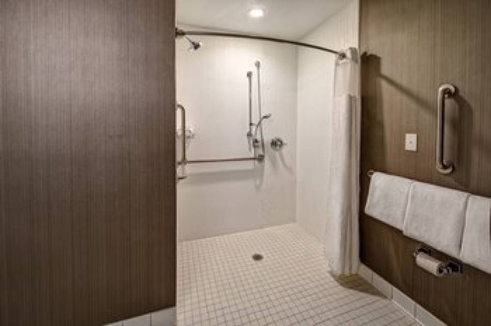 Courtyard By Marriott Dulles Airport Herndon 3