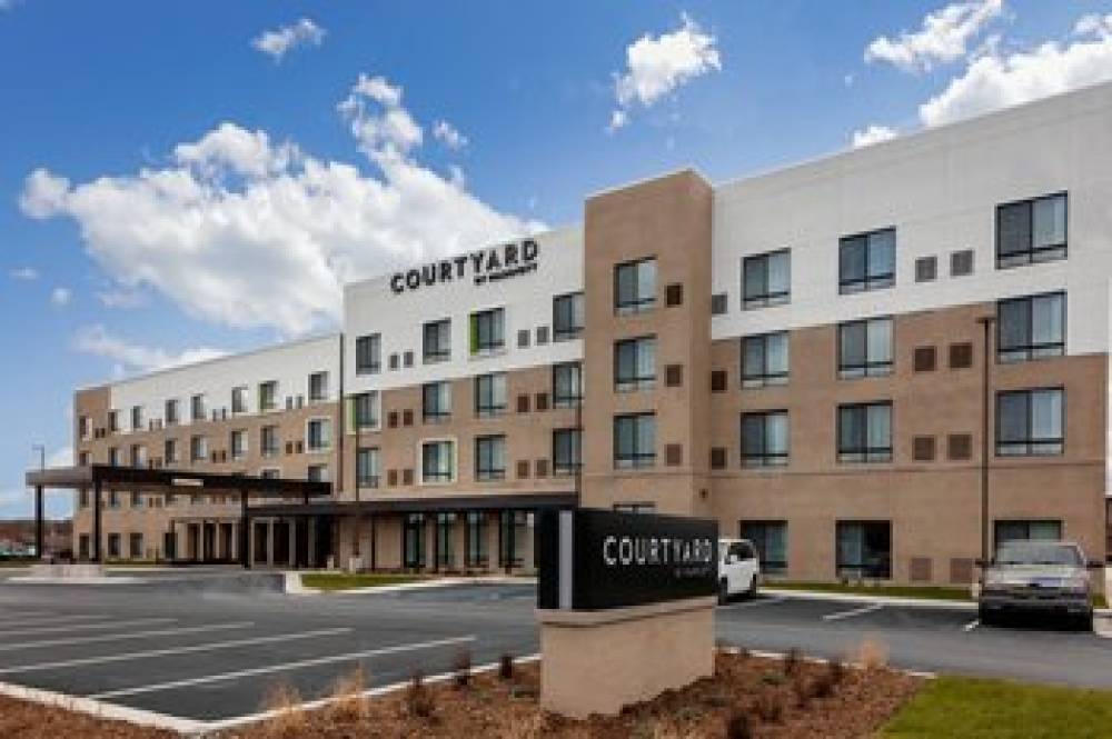 Courtyard By Marriott East Lansing Okemos