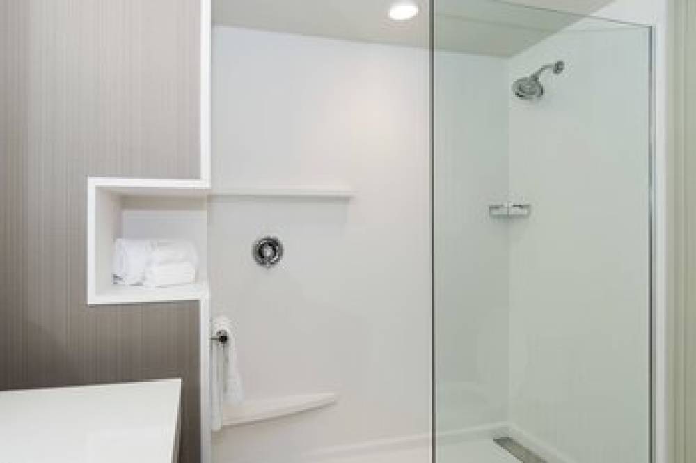 Courtyard By Marriott Fayetteville Fort Bragg Spring Lake 7