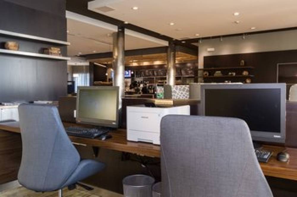 Courtyard By Marriott Fayetteville Fort Bragg Spring Lake 10