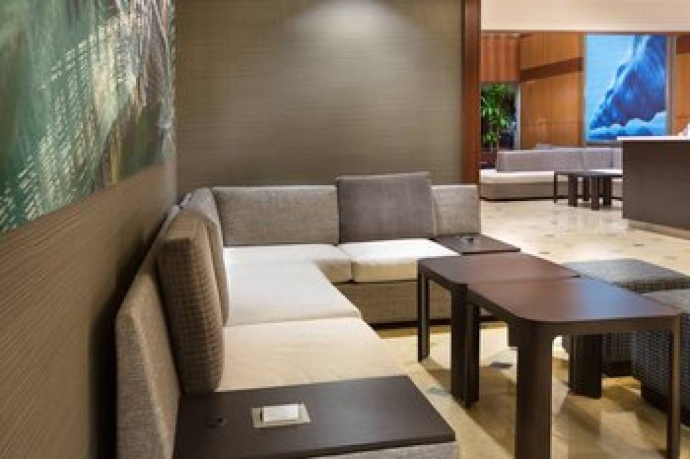 Courtyard By Marriott Fort Lauderdale Beach 6