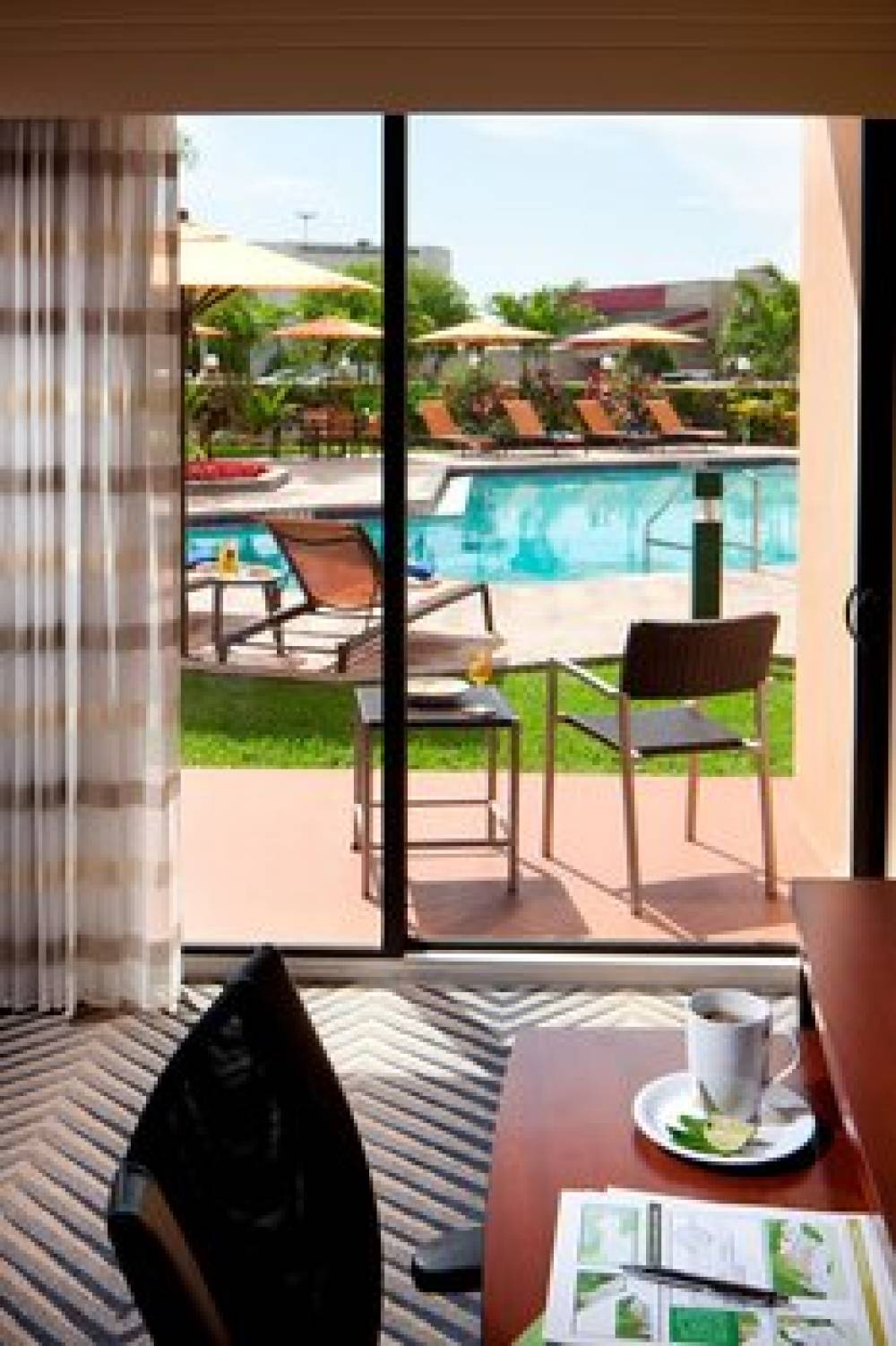 Courtyard By Marriott Fort Lauderdale East/Lauderdale-by-the-Sea 8