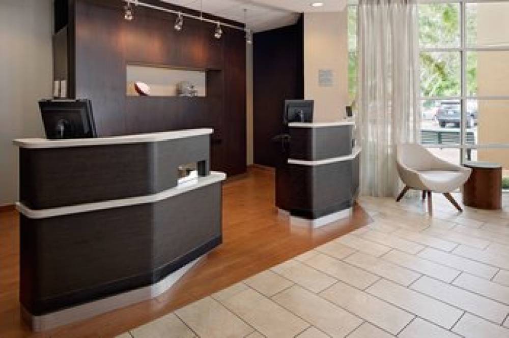 Courtyard By Marriott Fort Lauderdale North-Cypress Creek 3