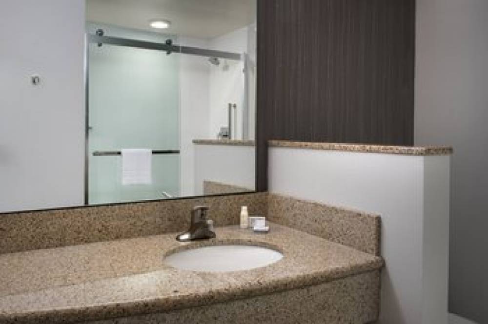 Courtyard By Marriott Fort Meade BWI Business District 9