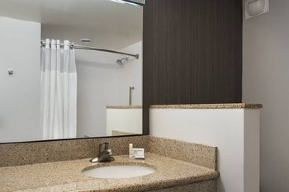 Courtyard By Marriott Fort Meade BWI Business District 8