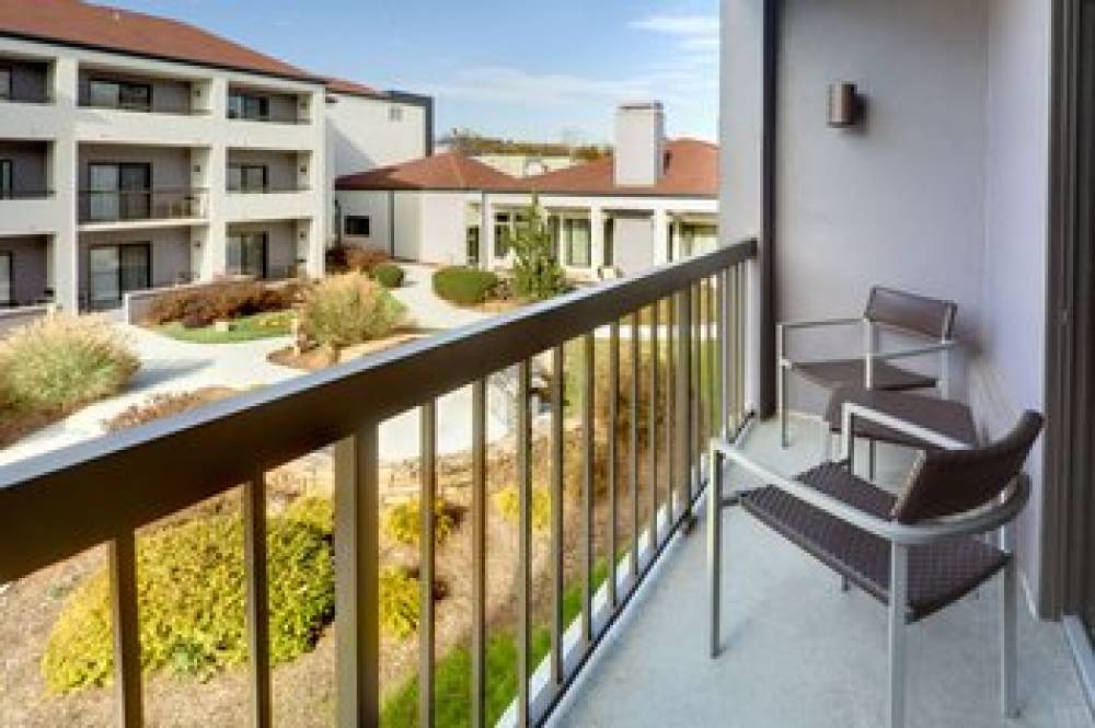 Courtyard By Marriott Greenville Haywood Mall 7