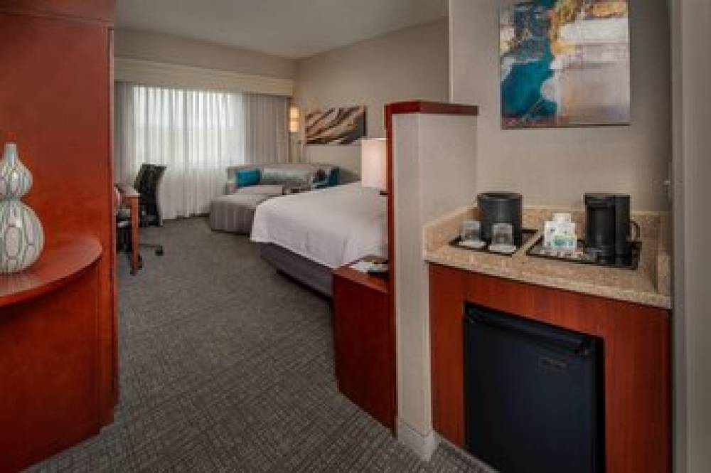 Courtyard By Marriott Hagerstown 5