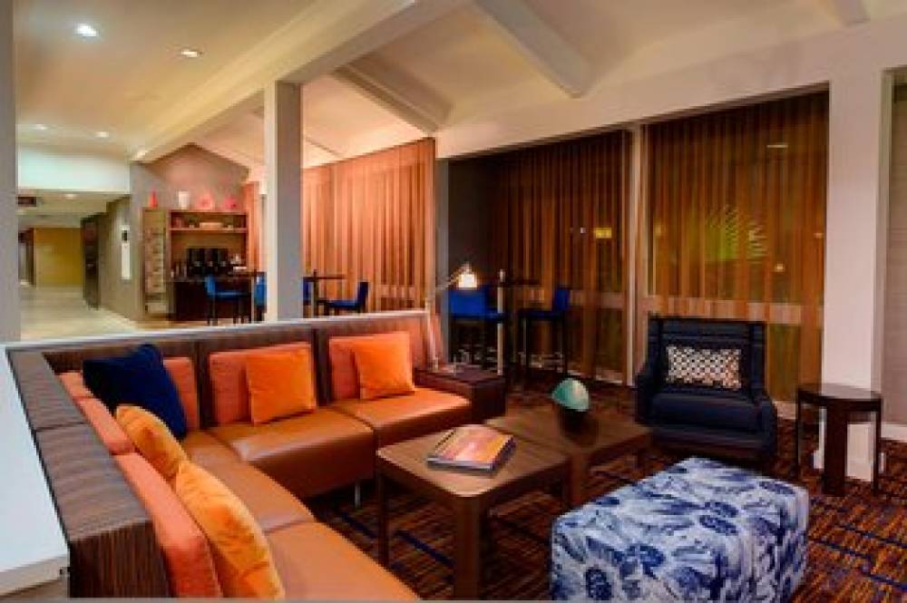 Courtyard By Marriott Houston Brookhollow 1