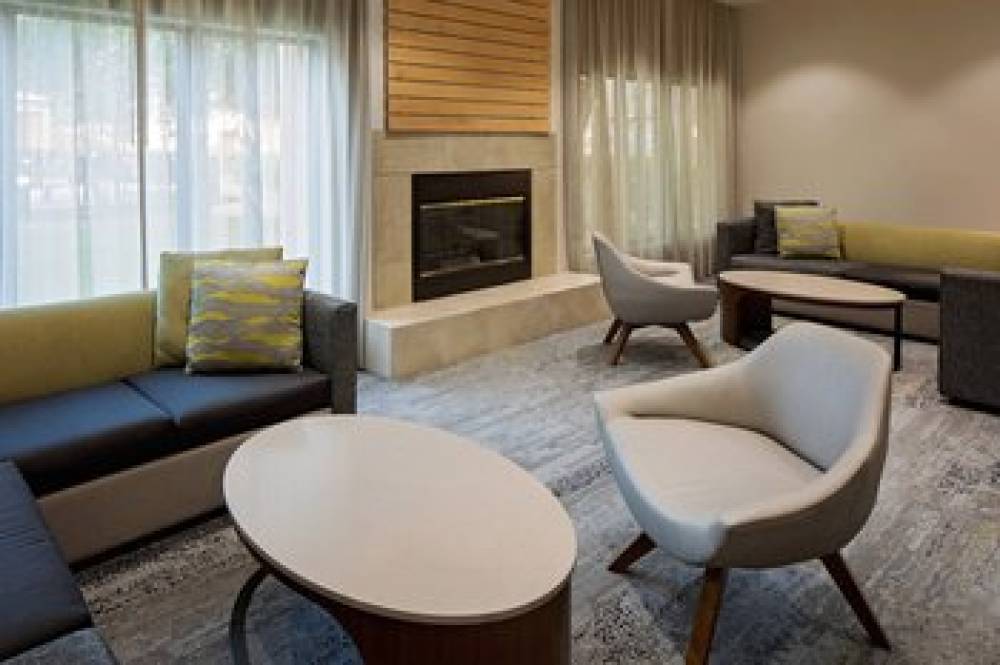 Courtyard By Marriott Houston Westchase 1