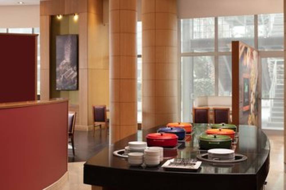 Courtyard By Marriott Istanbul West 6