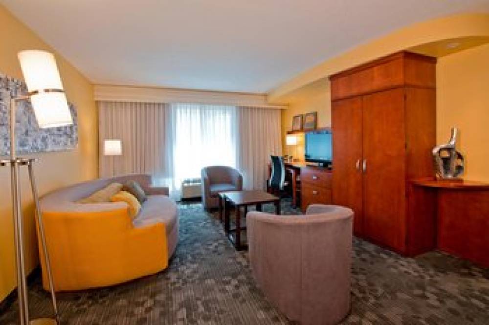 Courtyard By Marriott Jacksonville Flagler Center 7