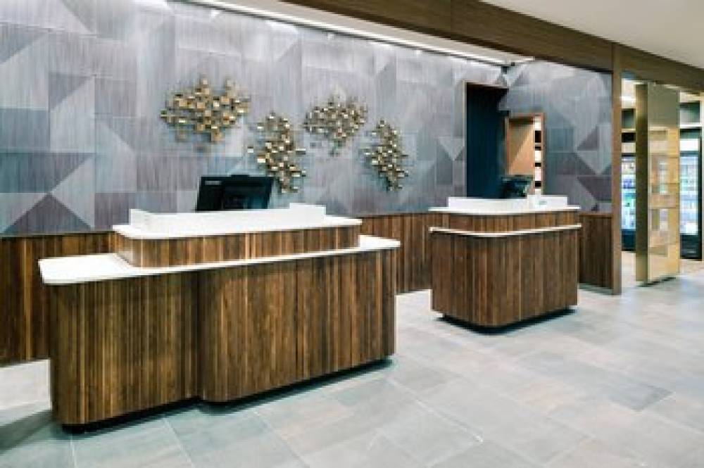 Courtyard By Marriott Jefferson City 4